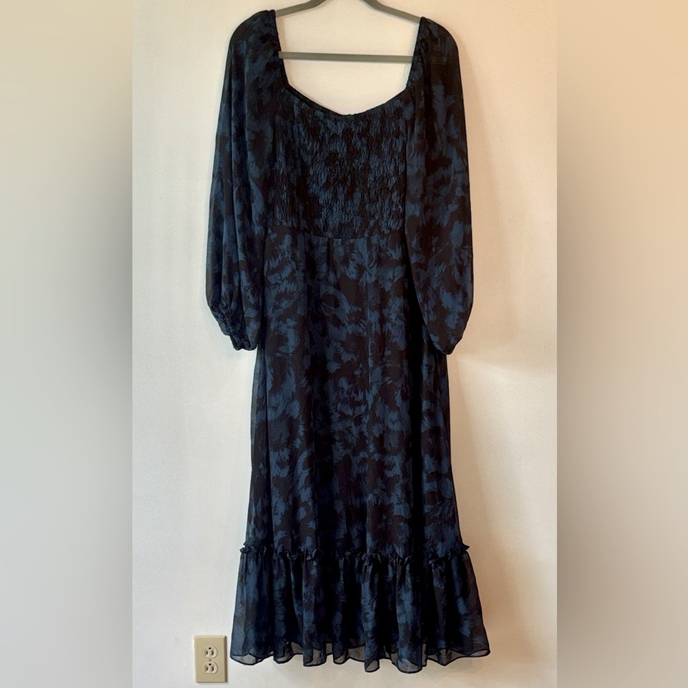 Just Taylor Navy and Black Ruffle Maxi Dress VGUC Sz. L